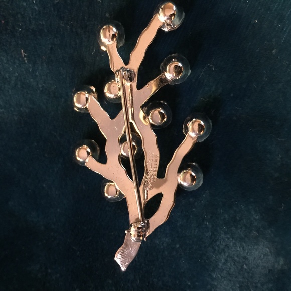 Van Dell sterling silver rhinestone tree brooch. - Picture 3 of 3